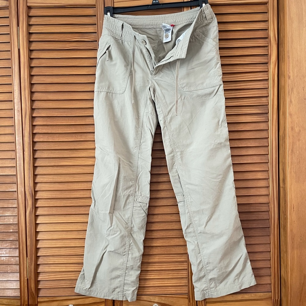 The North Face Hiking Pants Size 4